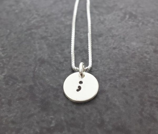 

Colares com Pingente vintagejewelry