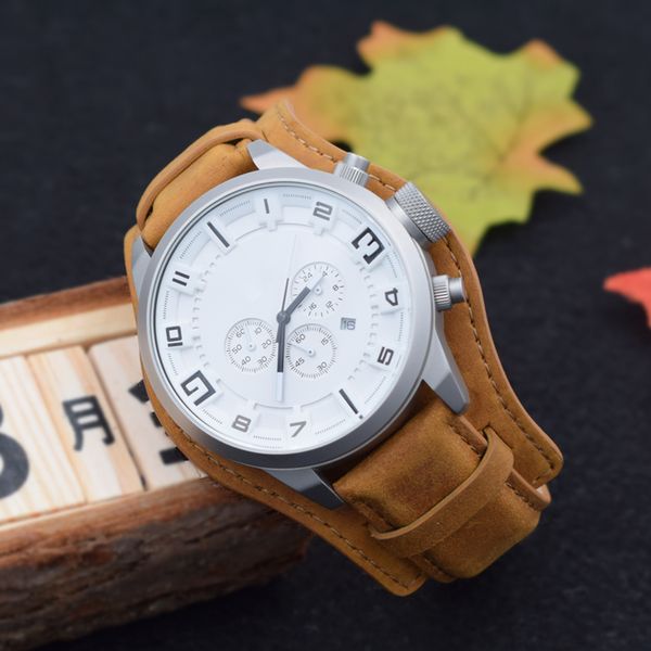 Wholesale reloj de lujo мужской хронограф кварцевый многофункциональный спортивный часы шесть контактных календарных ремней пряжки отдыха часы бесплатная доставка