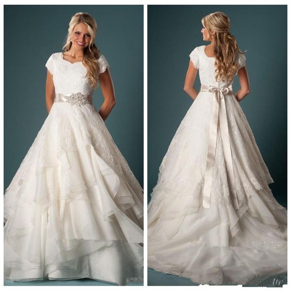 

country lace wedding dresses 2019 new design vestidos de noiva a-line beaded crystal sash short sleeve ruffled organza bridal gowns w1033, White