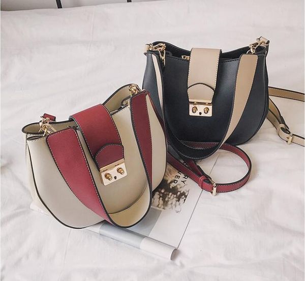 

2017. new pattern. small. lock catch. leisure fashion bag. women's bags. pu. soft. mini. handbag.cross body.shoulder bags