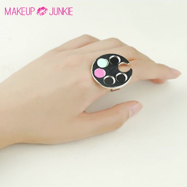 

wholesale- 1pc mini nail art metal finger ring palette mixing acrylic gel polish painting mat drawing color paint tool, Black