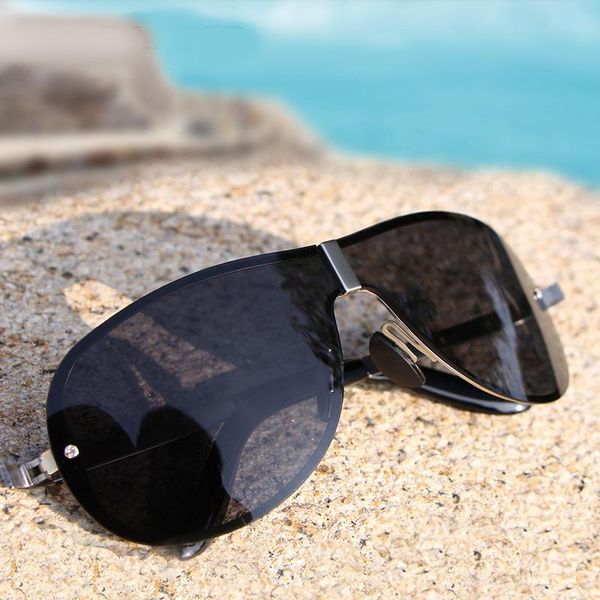 

fashion mens designer sunglasses polarized classic brand luxury sun glasses with almond mirror uv400 rays protection sunglass, White;black