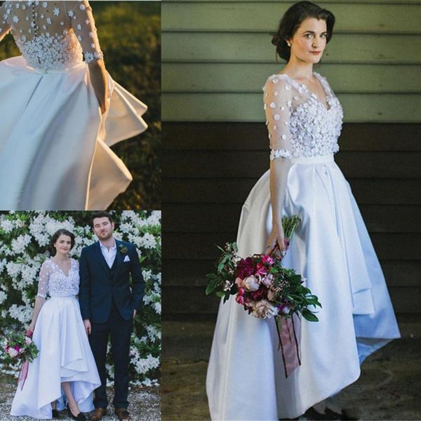 Charmante Brautkleider mit V-Ausschnitt, transparenten Ärmeln, Satin, A-Linie, hoch niedrig, Brautkleider, Landhochzeit, Vestidos, nach Maß