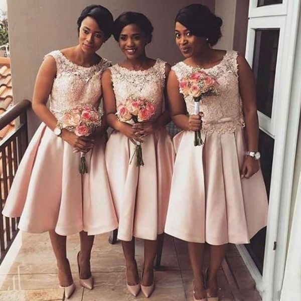 

2017 new blush pink lace appliques short bridesmaid dresses for wedding scoop neck sashes bow plus size maid of honor party gowns, Blue;red