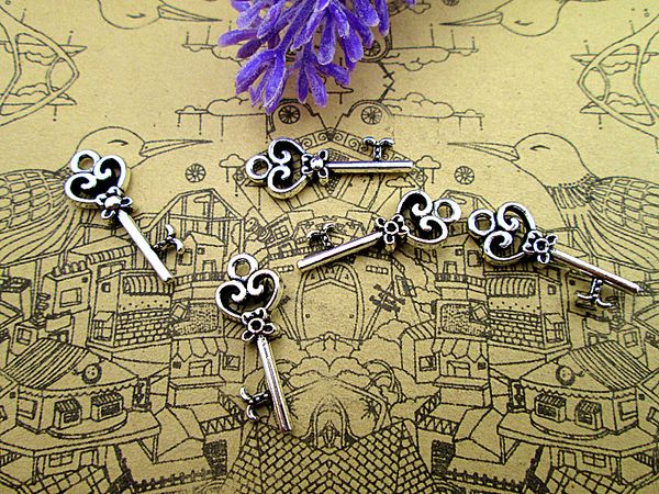 

120pcs-- heart key charms, antique tibetan silver cute key charm pendants 21x8mm, Bronze;silver