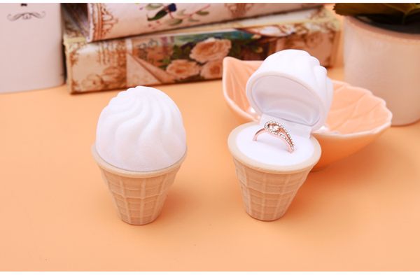 

[simple seven] cute summer ice-cream ring box plastic flocking display jewelry box earring ear stud case gift container, Black;white