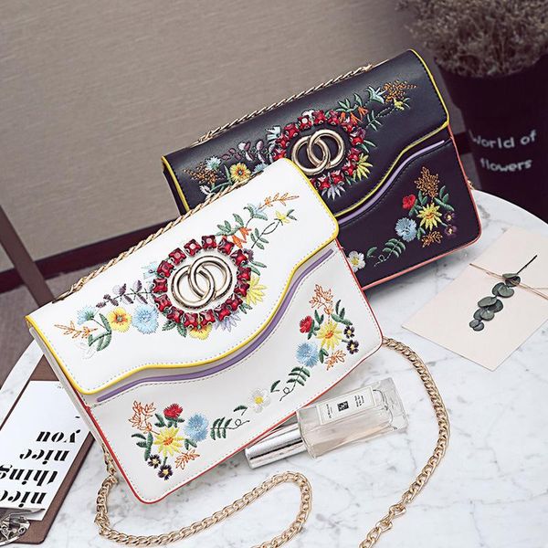 

embroidery handle bag female 2017 spring new shoulder bag fashion women broadband bag oblique chain totes ladys cross body bags