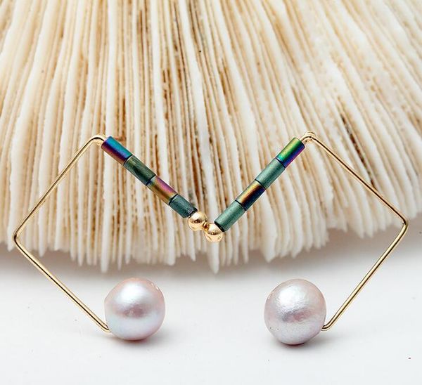 

women beautiful small pure and fresh fashion geometric natural pearl earrings europe & usa style factory price ing