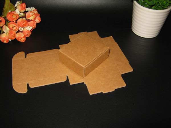 

wholesale- 50pcs/lot 5x5x2cm gift packaging kraft paper box event party wedding candy chocolate bakery baking cake diy soap packing