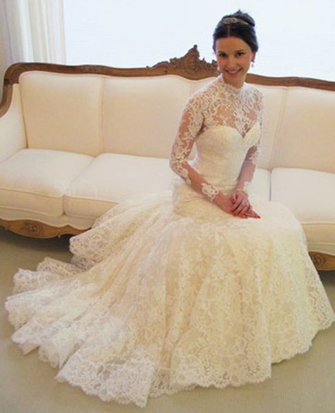 

Elegant Wanda Borges High Neck Lace Mermaid Wedding Dresses 2019 With Long Sleeves Sexy Keyhole Bridal Gown Vestidos De Noivas