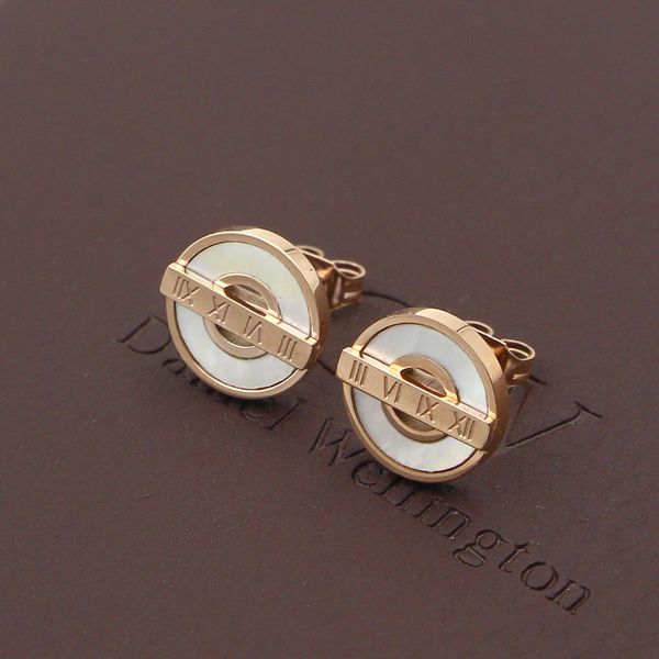 

Trendy white shell Earrings For Womens Studs Earring stainless steel fashion new design jewelry for women