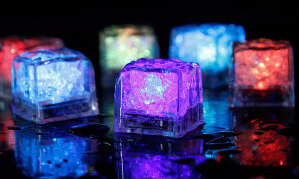

2018 последняя тенденция света бар льда поставляет партии подарки электронной индукции светодиодные ночь свет красочные свет льда