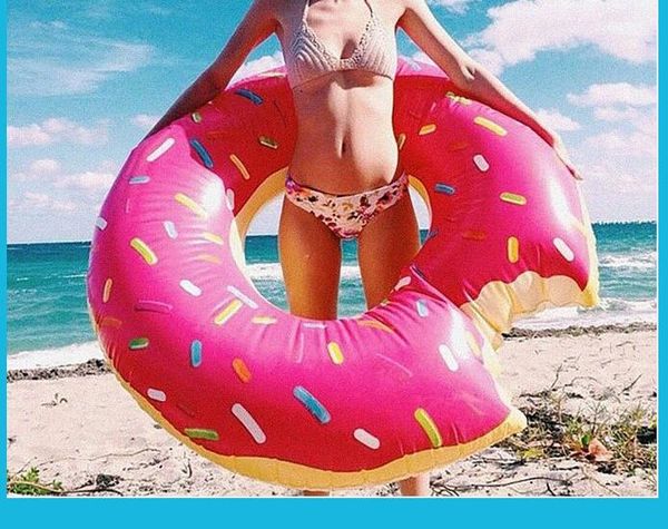 120 cm Gigantic Donut Natação Flutuar Inflável espreguiçadeira Anel de Natação piscina adulto flutua Strawberry Chocolate donut anel de natação para a água