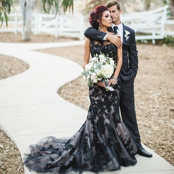 

appliques black lace wedding gown mermaid sheer neck tulle gothic wedding dresses vestidos de novia tallas grandes bruidsjurken, White