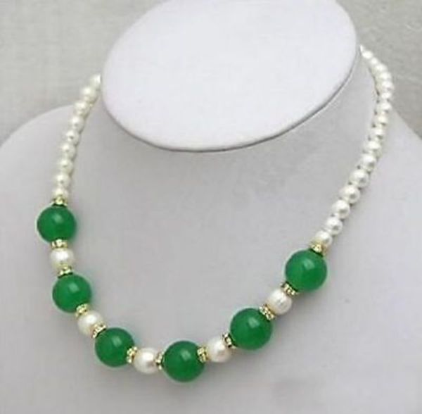 

beautiful white 8-9mm pearl necklace + 10mmgreen emerald 18 ", Black