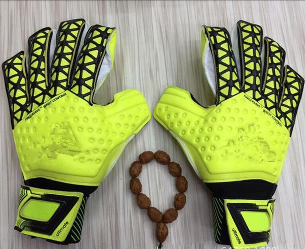 

2017 Men Women Soccer Goalkeeper Gloves Wearable Slip Resistant Football Keeper Latex Goalie Gloves Professional Finger Protection