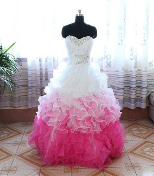 Heißer Verkauf Weiß Fusia Ballkleid Quinceanera Kleider 2017 mit Kristallen Perlen Formeller Abschlussball Sweet 16 Festzug Debütantin Partykleid BM70