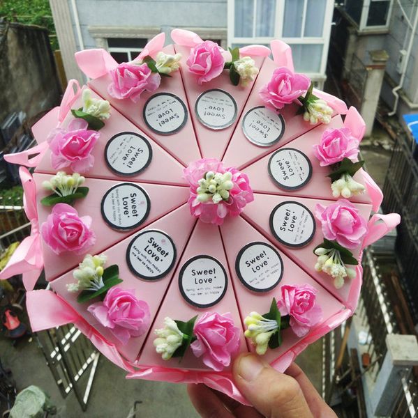Parti Dekorasyon Kek Şekli Kağıt Şeker Kutusu ile Çiçek Ile Ilmek Şerit Romantik Düğün Iyilik Hediye Kutusu Tutucular Için