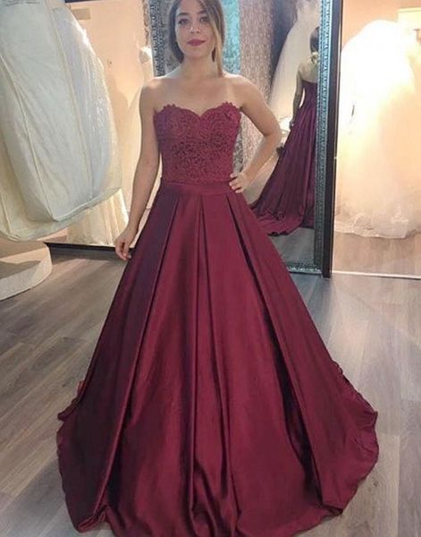 Borgogna Ball Gown Quinceanera Sweetheart pizzo raso pavimento lunghezza Abito di sfera Prom Dresses Dark Red Sweet 16 Dresses
