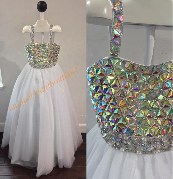 Vestidos de Pageant para meninas 2021 Branco com tiras frisadas e cristais corpete fotos reais longas meninas vestido de baile feitos sob encomenda da Arábia Saudita