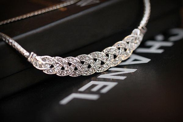 

hign quality twist luxury necklace,wedding diamond jewelry, for party and formal dress noble and delicate ,and high quality, Black