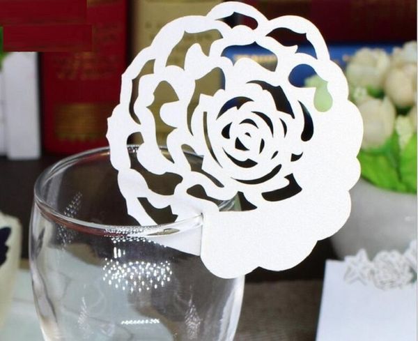 100pcs Hot Hollow Rose Flower Paper Place Card Escort Cup Card Wine Glass Card Paper per Wedding Par Bomboniere