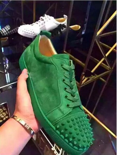

Новый зеленый / красный / черный / синий замша кожа Low-top обувь Мода заклепки шипы Му