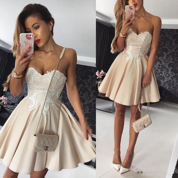 

2k17 charming lace appliques a line prom dresses sweetheart neckline sleeveless zipper mini short party evening dress, Black