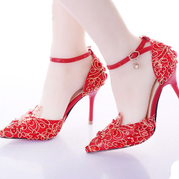 Cinturini alla caviglia Tacco alto Bellissime scarpe da sposa rosse Piattaforma in pizzo Scarpe eleganti formali sexy con paillettes glitterate Décolleté da ballo a punta