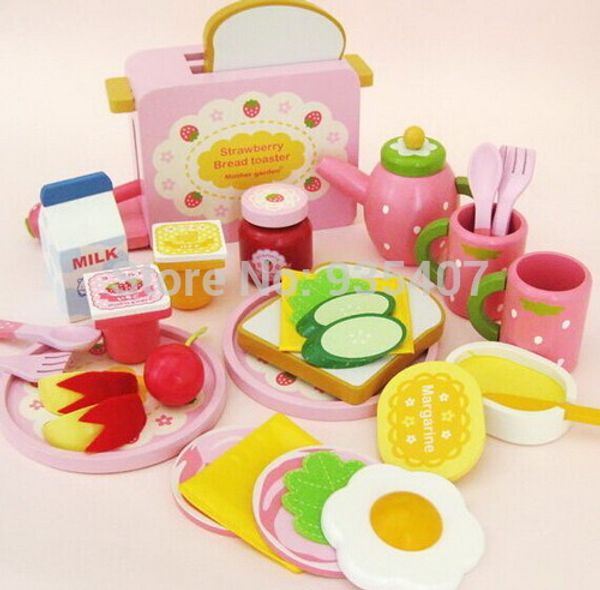 

новые деревянные детские игрушки клубника завтрак тосты тостер