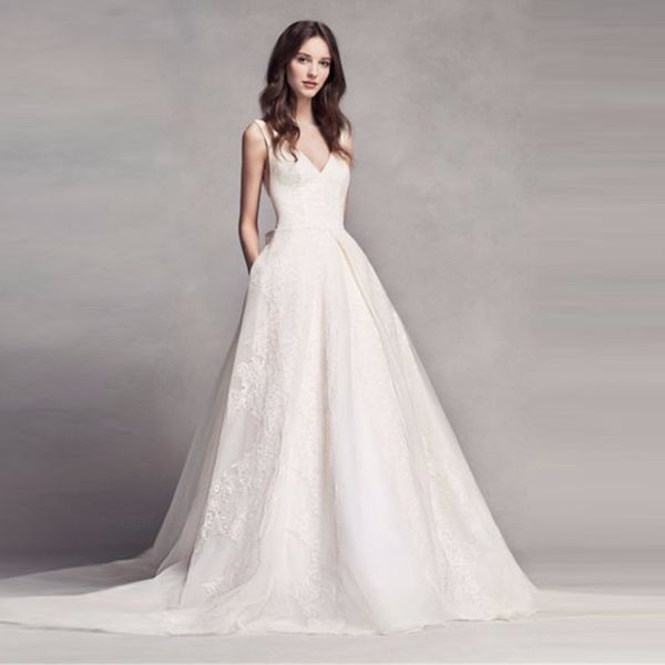 

pleated v-neck wedding dress sleeveless a-line appliques classic back sheer tulle bridal gowns vw351318, White