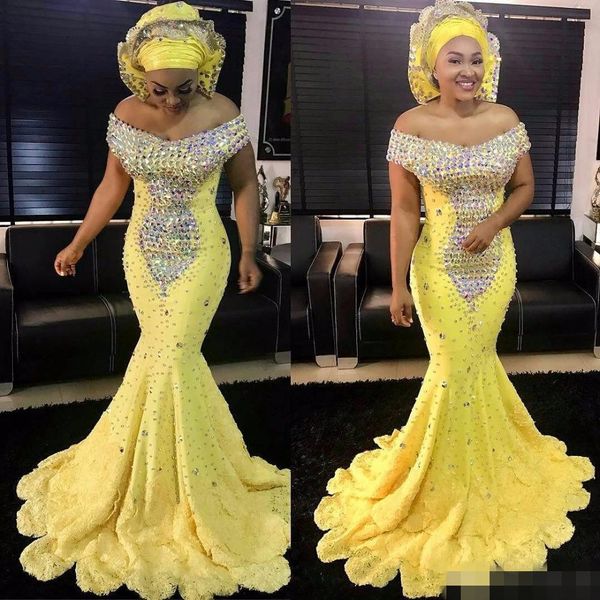 Wunderschöne helle gelbe Meerjungfrau-Abendkleider aus afrikanischem Stil, schulterfrei, mit Perlen besetzt, Kristall-Abschlussballkleider, langes Abend-Partykleid