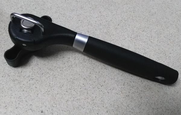 

столовая кухня консервный нож профессиональный эргономичный ручной консервный нож боковой разрез ручной консервный нож