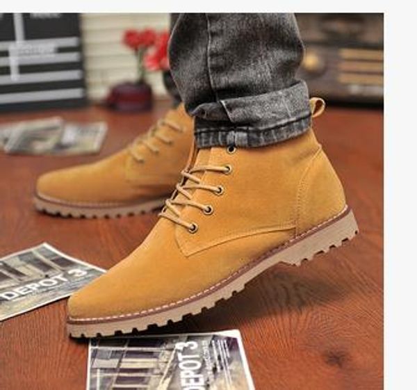 2017 İngiltere Erkekler Çizmeler Ayakkabı Süet Dantel-up Adam Martin Çizmeler Yuvarlak Burun Erkek Tek Erkek Ayakkabı Joker Ayak Bileği Çizmeler Erkekler için Perakende H1136