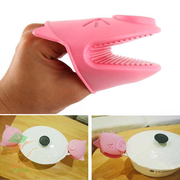 

pig shape heat insulation glove silica gel glove