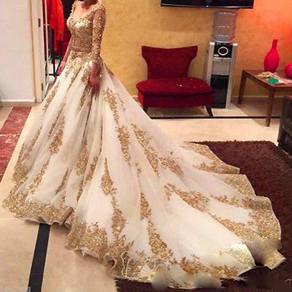 

африканский традиционные свадебные платья 2016 золото аппликация формальные длинные рукава 2016 свадебные платья из органзы поезд стреловидн, White
