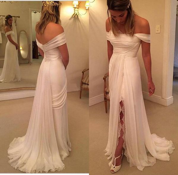 Abiti da sposa da spiaggia di vendita calda 2016 Abiti da sposa sexy con spalle scoperte e svasati Avorio A-Line Backless con spacco alto Abiti da sposa in chiffon country Corte dei treni