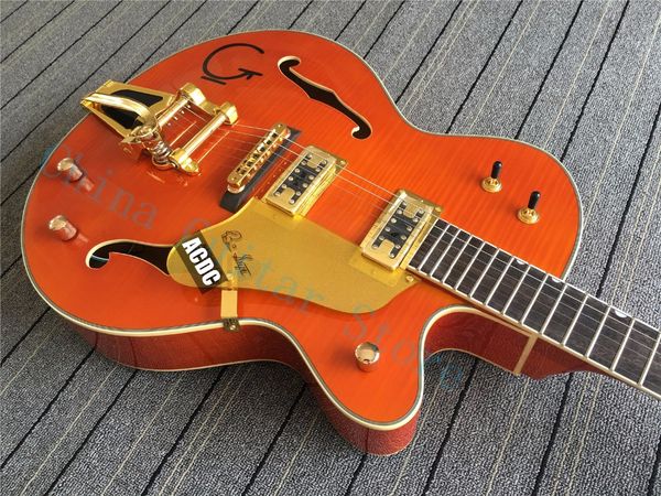 Nashville Eddie Cochran Brian Setzer Jazz Orange Chitarra elettrica Top in acero fiammato, corpo semi cavo, ponte Bigs Tremolo, hardware dorato