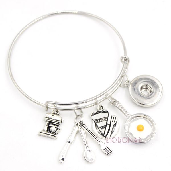 

wholesale snap jewelry chef bracelet utensil baking cooking frying egg pan charms wire bangle snap button bracelets for chef gift, Golden;silver