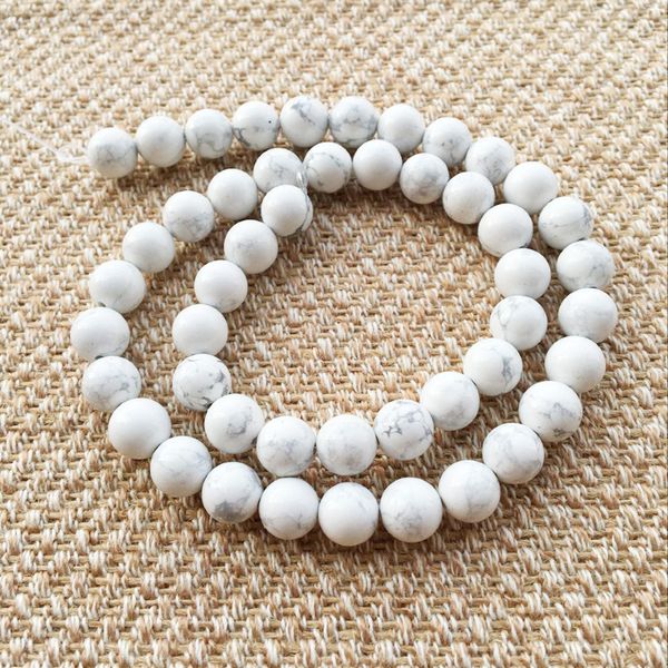 Perline di turchese bianco in pietra naturale da 8 mm Gioielli fai-da-te Trovare collane Orecchini Realizzazione