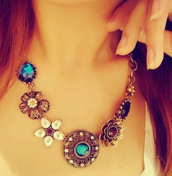 

new fashion retro chic style magnificent austrian turquoise crystal flower pendant necklace, Silver
