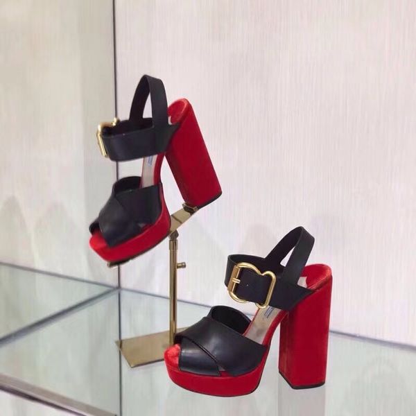 

2018 женская мода сандалии для женщин с коробкой стиль роскошные роскошные желе цвет лучшее качество 8 цветов. Размер 35-39+