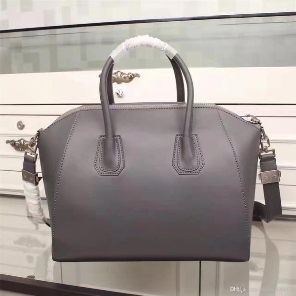 

Famou pur e motorcycle handbag grauned leather antigona ca ual tote with ilver hardware 28cm medium ize 32cm big 23cm mini