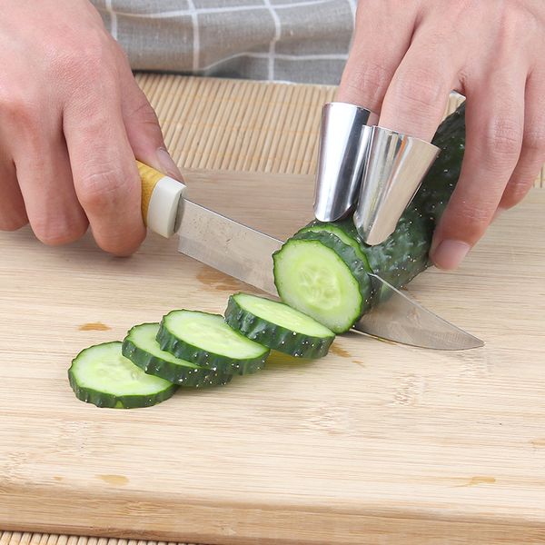 

stainless steel cutting vegetables finger protector dried fruit peeling does not hurt the finger tool kitchen