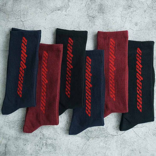 

season 4 calabasas socks men sports basketball soccer stockings hip hop street gosha socks black red