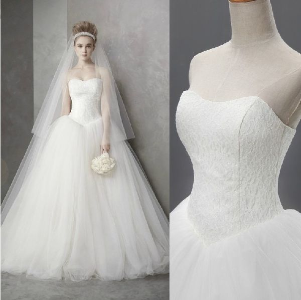 2018 vendita calda semplice abito da sposa principessa dolce romantico pizzo sweep treno abito da sposa senza spalline abito da sposa vestido de noiva