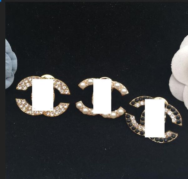 

Новая горячая мода дамы сплава стразы жемчужина брошь письма дизайнер девушка по