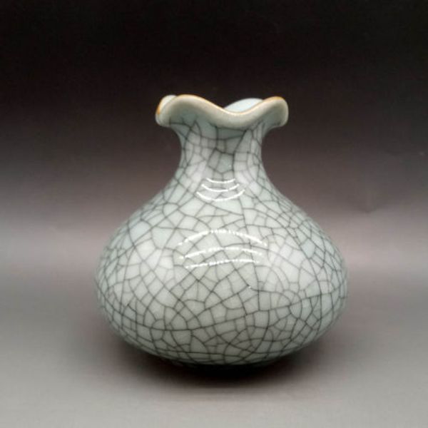 

chinese fragment crack style porcelain hand-made exquisite gray small vase