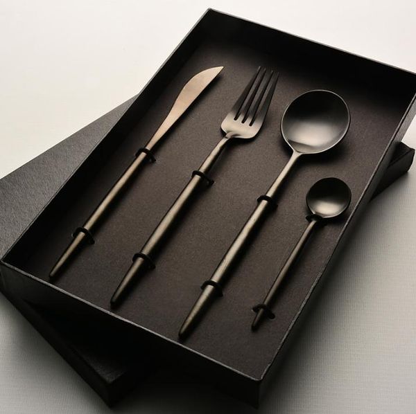 4 pz/set 316 In Acciaio Inox Stoviglie Nero Set di Posate Forchetta Cucchiaino Coltello Mestiere Portogallo Stile Set Da Tavola SN1443