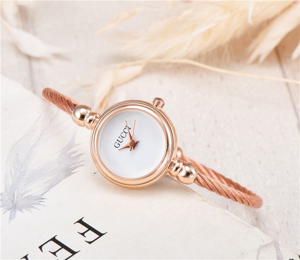 

Новые прибыл роскошный бренд женщин усы браслет Reloj Mujer мода полный стали дамы ква
